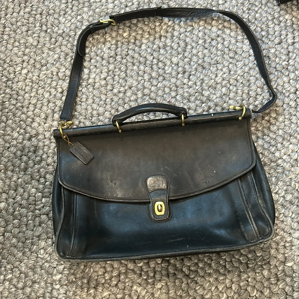 Coach Vintage Lexington Black Gold Genuine Leather Briefcase Bag Unisex